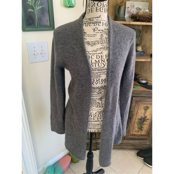 41 Hawthorn Cashmere Cardigan - Picture 1 of 8